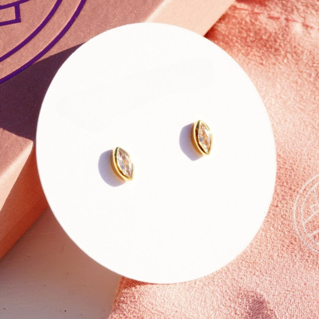 Nora Stud Earrings (Crystal)