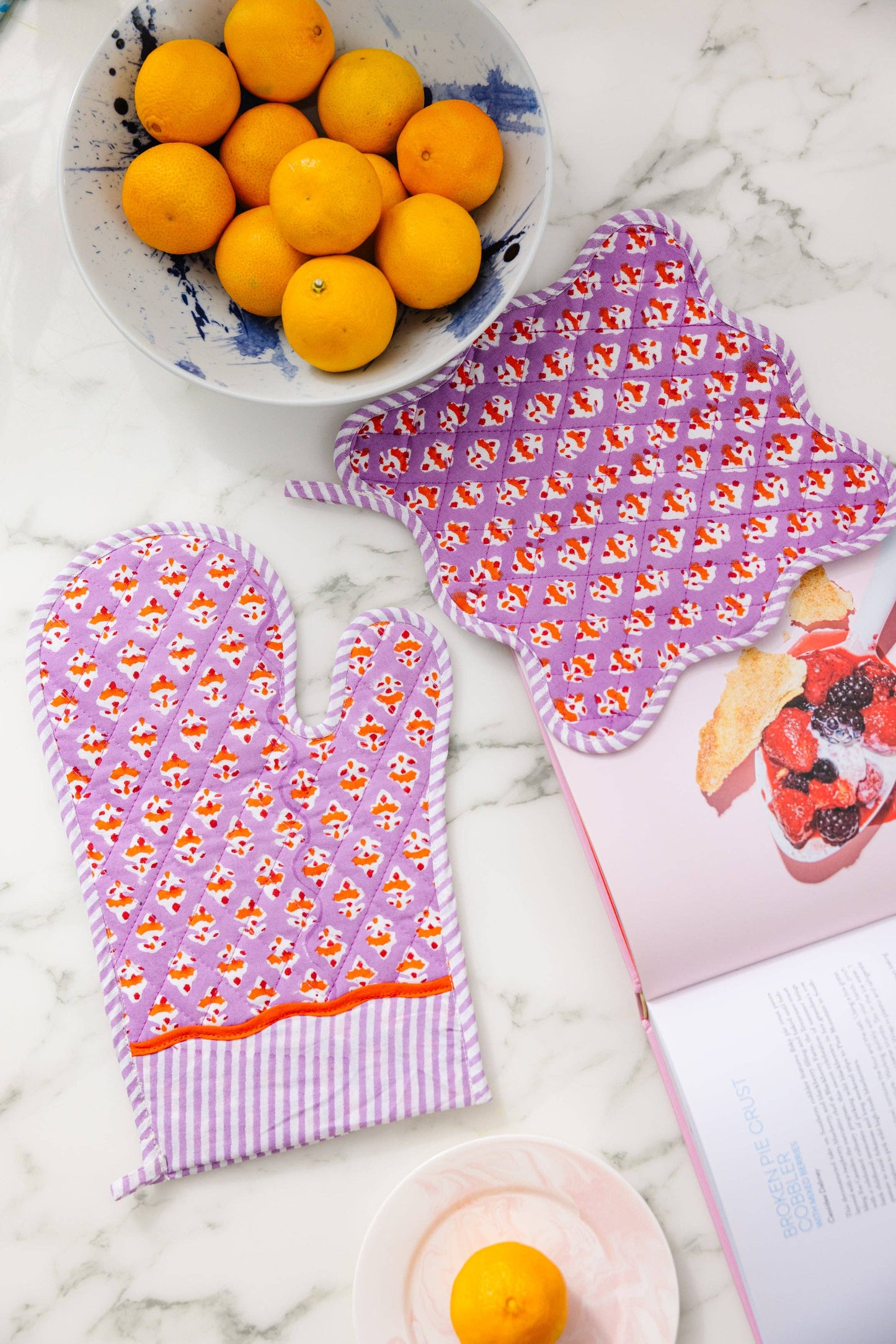 Ambroeus Oven Mitt