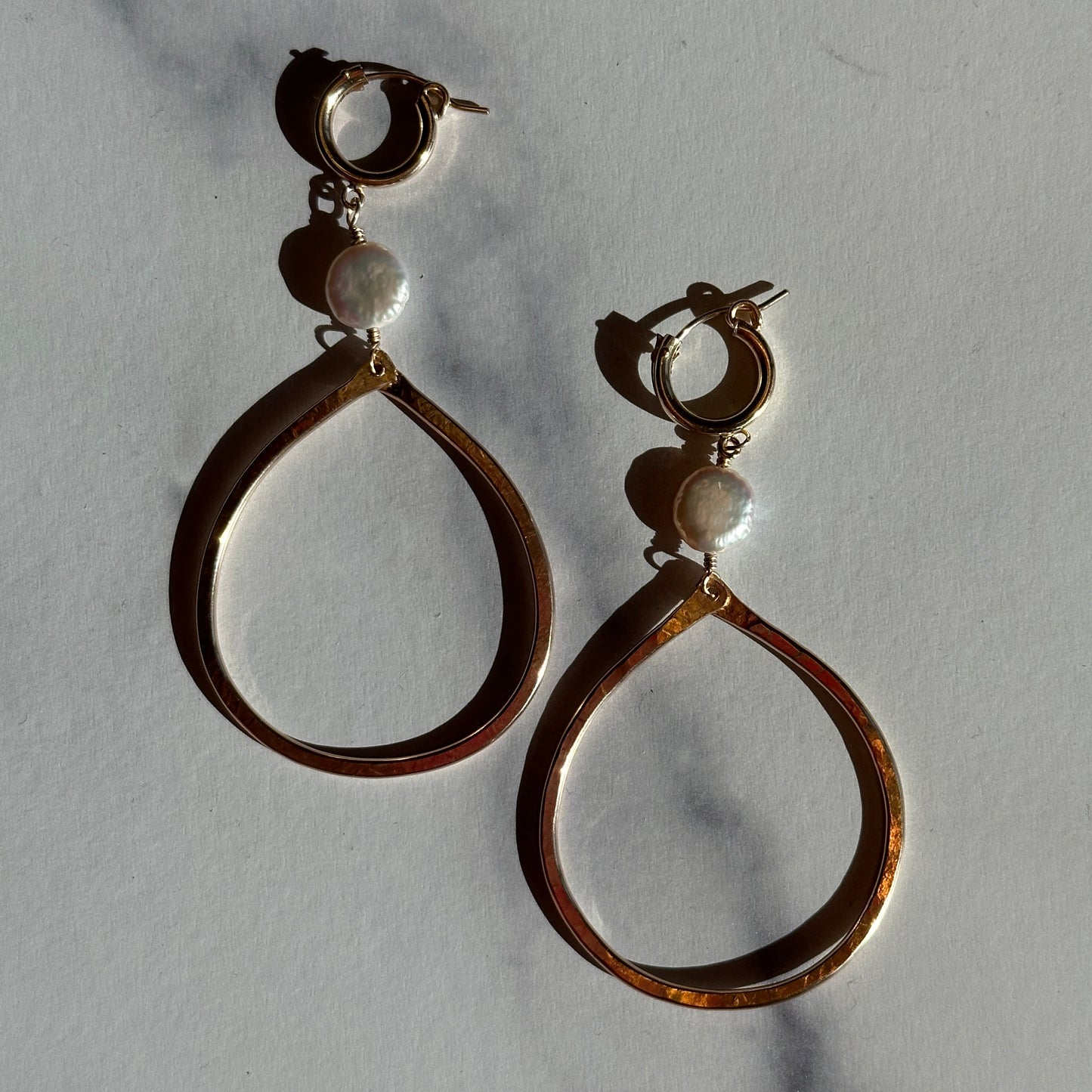 Pearl Thick Hammered Hoops